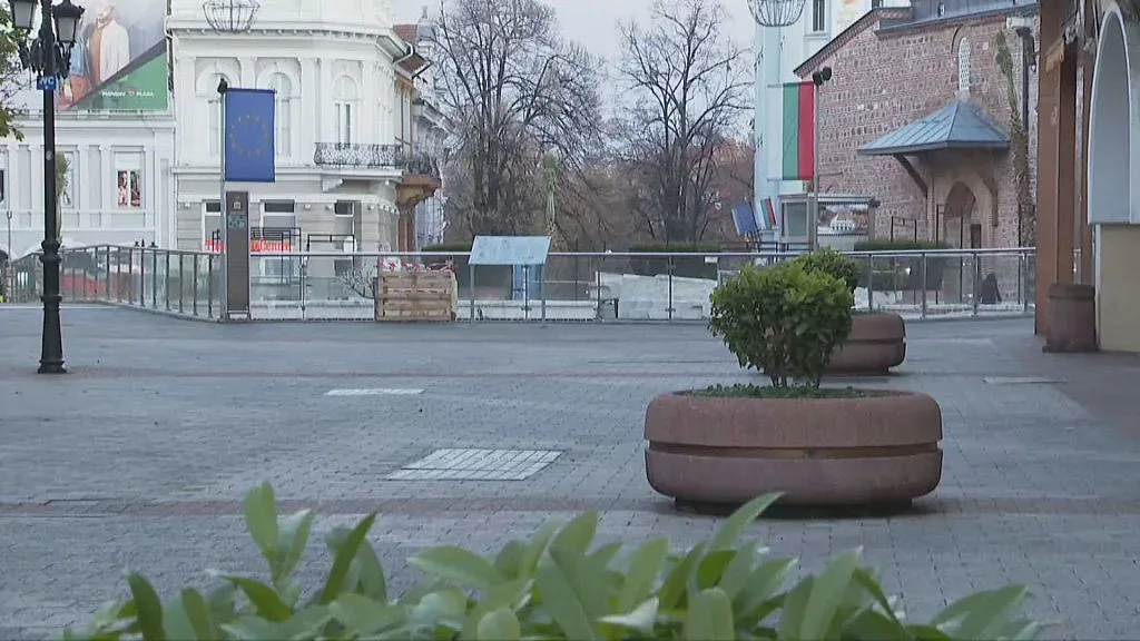 Мъж прокопа тунел, за да свърже апартамента си със съседна сграда