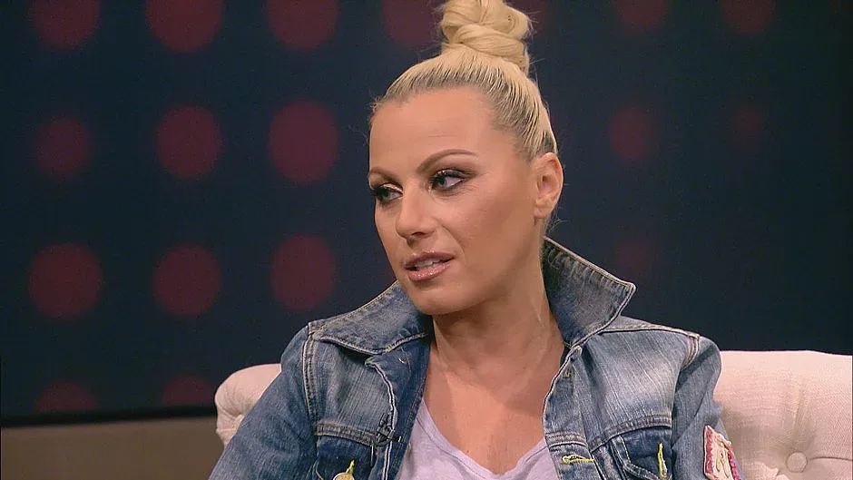 Камелия се развихри, гушна се с известен актьор