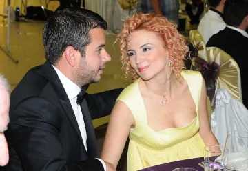 Жената на Иван върти бизнес за милиони. От къде?