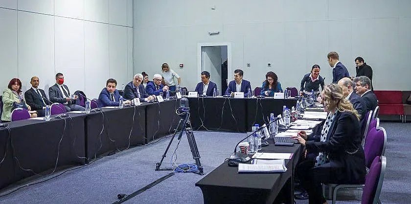 Преговорите: Пълна ревизия на МВР искат партиите