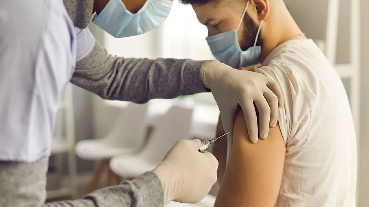 Невероятно! Колко игли си удари мъж от Словения