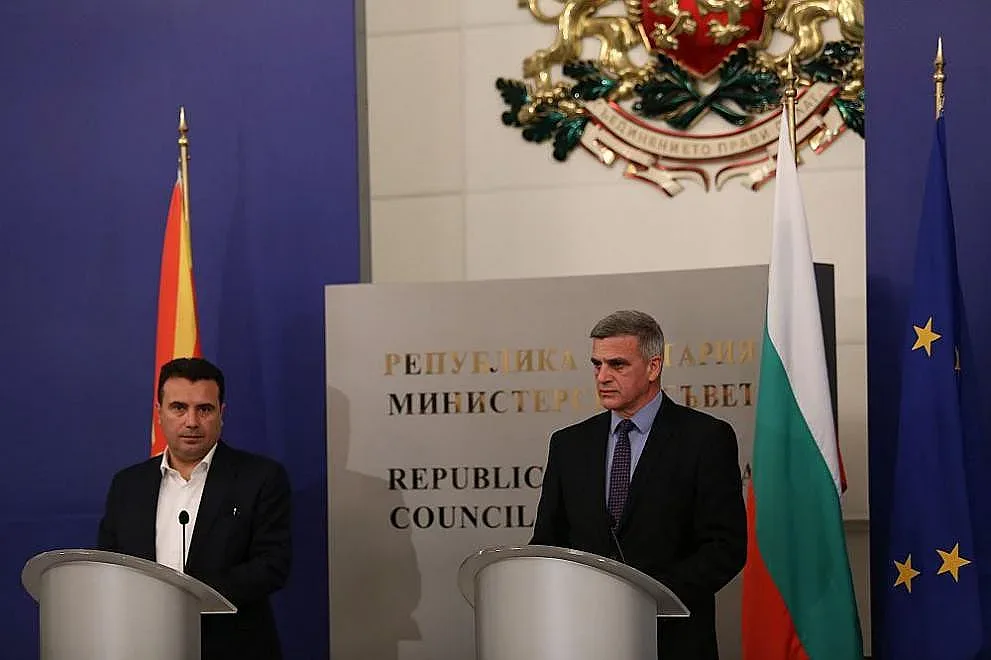 Заев и Янев: Трагедиите са общи, помагаме си в добро и зло