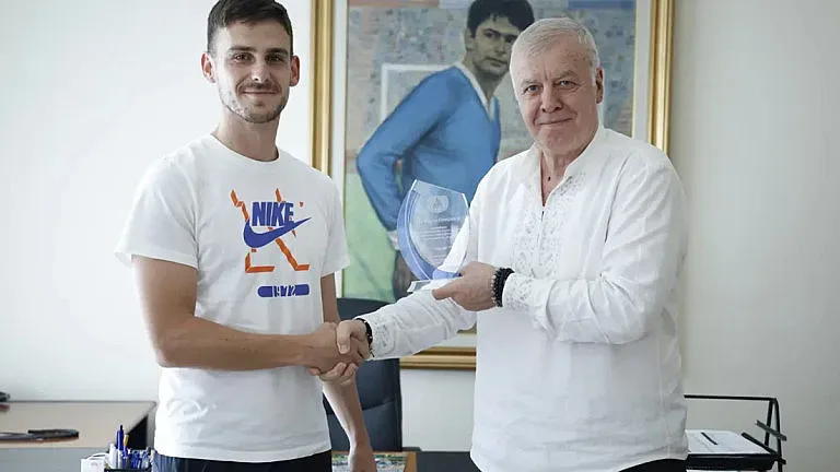 Левски награди обичан играч на сбогуване