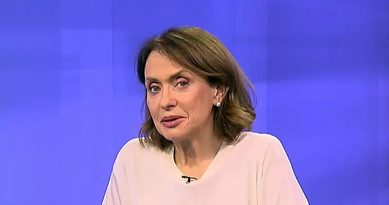 Надежда Нейнски: Скопие да доказва, че може да влезе в ЕС, не ние