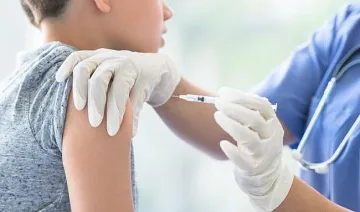 Ваксинираха хиляди деца, колко са учениците с две дози у нас