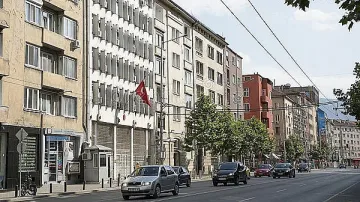 Напрежение! Турското посолство е отцепено