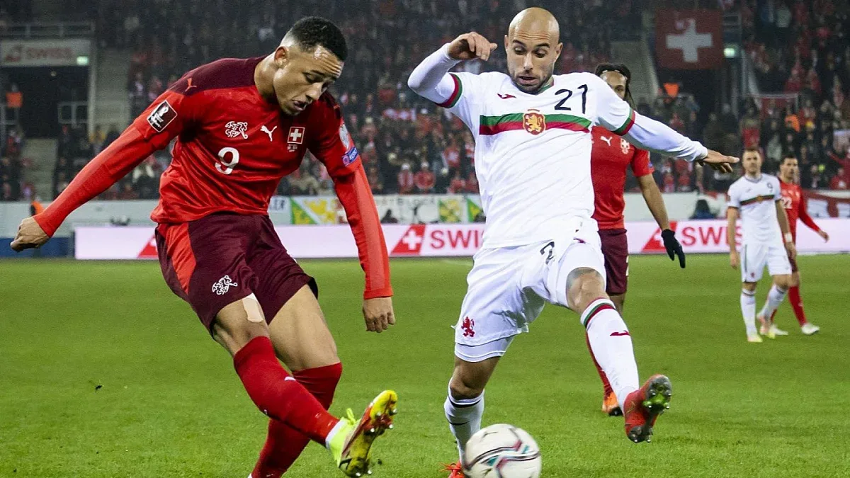 Заради 17 ноември. Изгавриха се с футболен национал