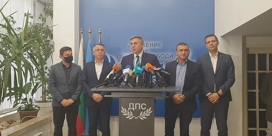 Карадайъ разкри кого ДПС ще подкрепи на балотажа за президент