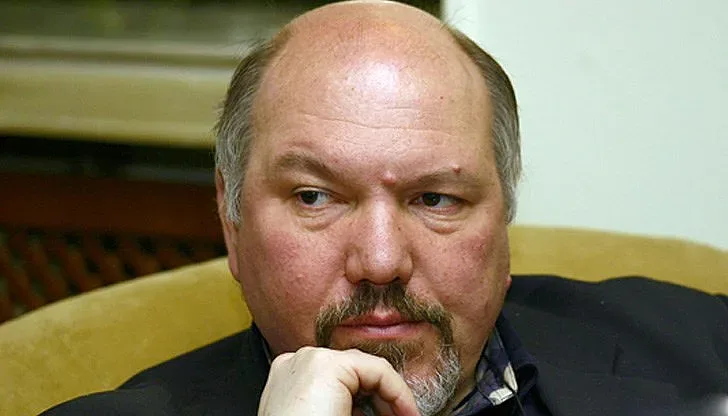 Прокси ли е ПП на президента? Говори Александър Маринов