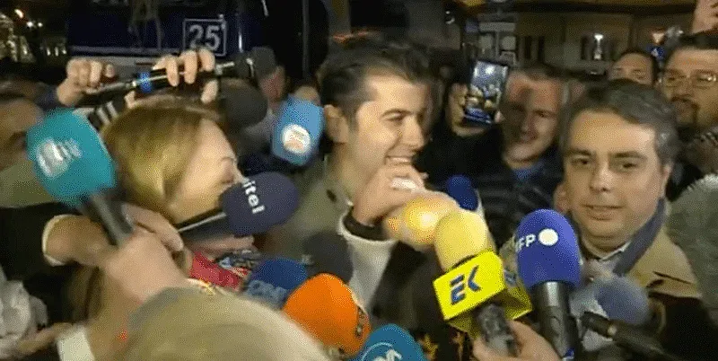 Какво хвърли Беновска към Кирил Петков