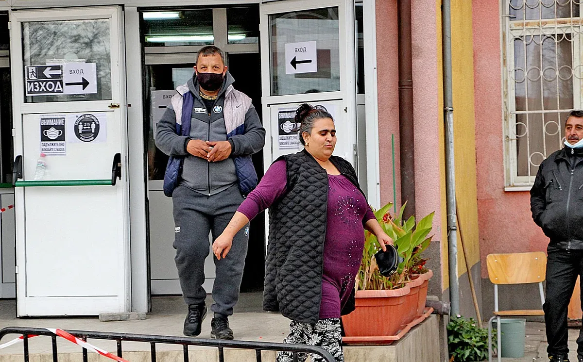 Машините препънаха "Столипиново", не можели да четат