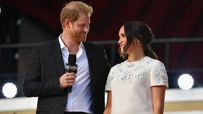 Хари каза защо с Меган избягаха