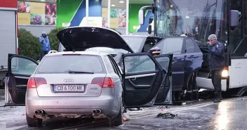 15-годишен предизвикал автомобилното меле насред София