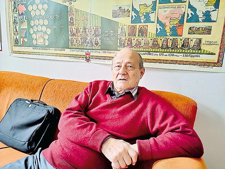 Живков ме черпеше с уиски, Сорос - с пилешко бутче