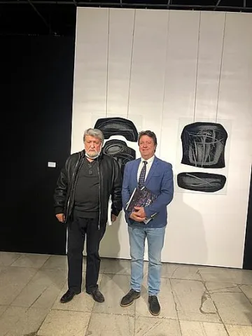 Вежди съдейства за представяне на наши творци в Испания