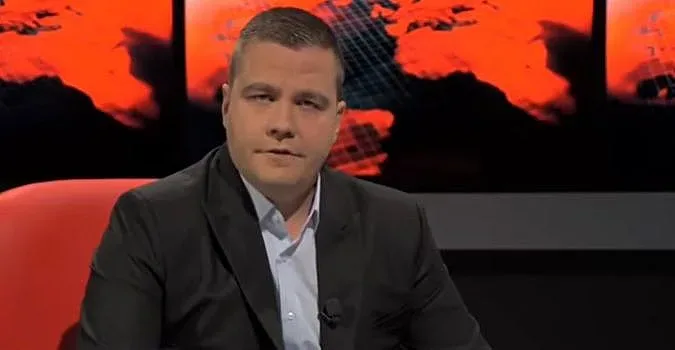 Балабанов с лют коментар за голите снимки