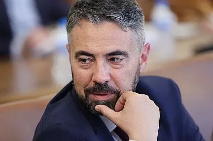 Тръгват помощите за скъпия ток, с кого са първите договори