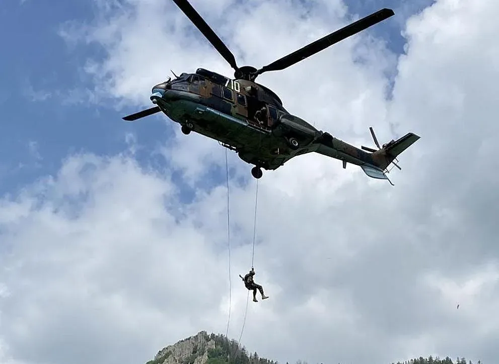 Военни кръжат над наш град. Какво се случва