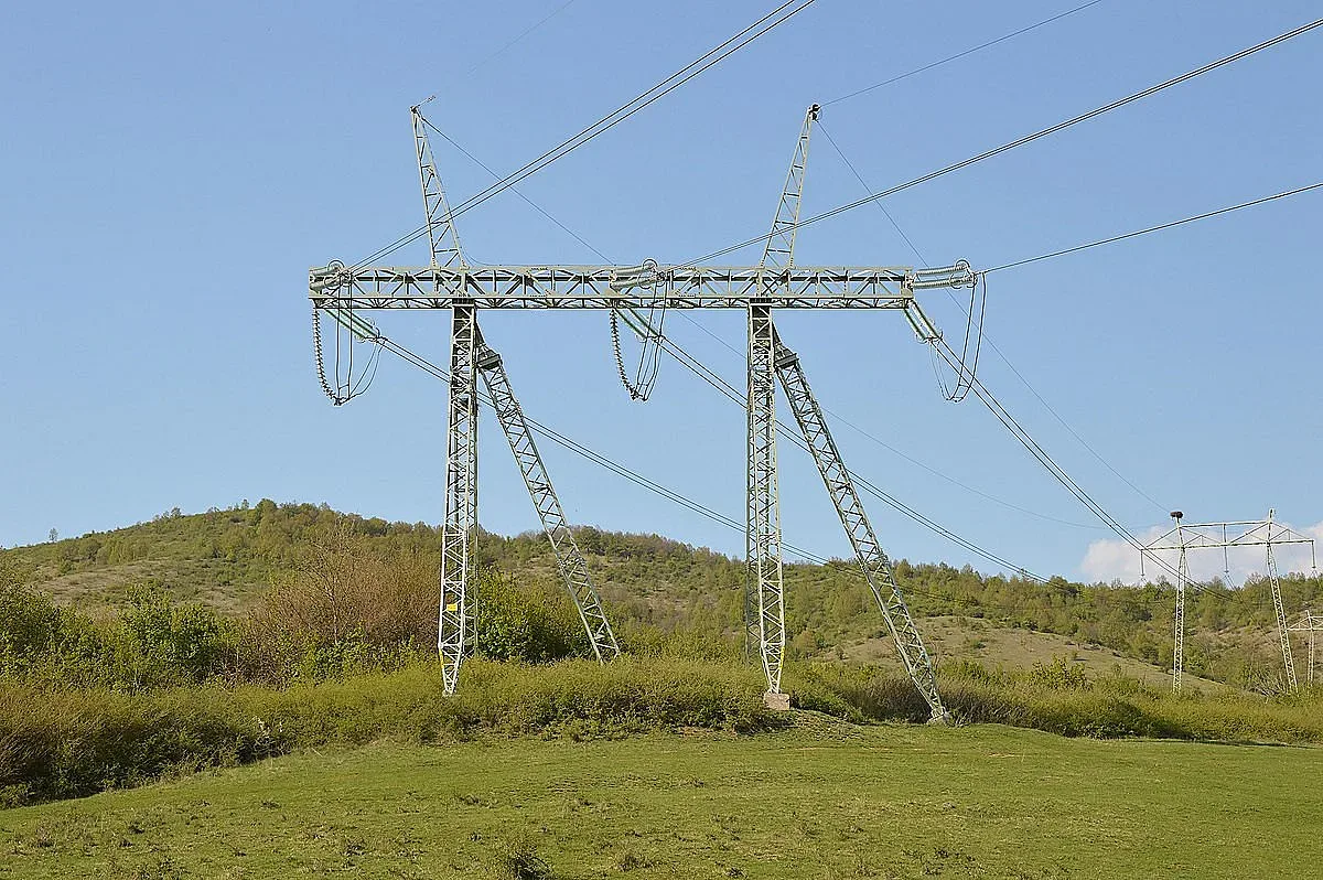 Трагедия! Дете загина на електрически стълб