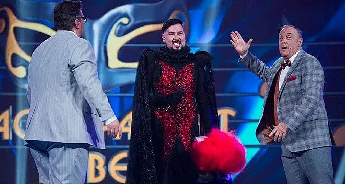 Ето кой е Прилепът в "Маскираният певец"