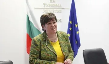 Трябва ли ни зелен сертификат за ски? Говори министър Балтова