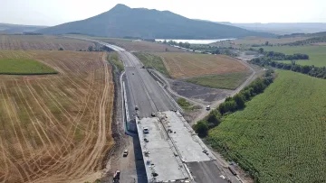 Шок! 600 метра от нова отсечка на "Хемус" се срутиха