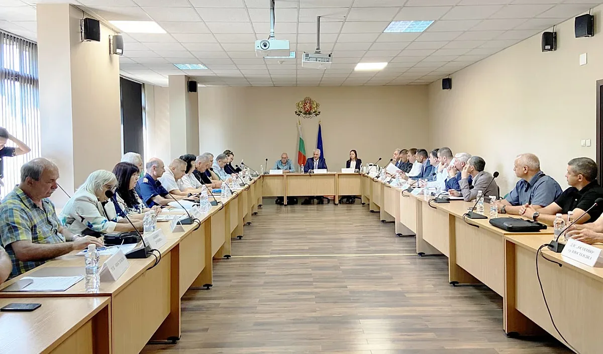 Електрохолд с нови мерки! Подобрява електрозахранването в ключова област