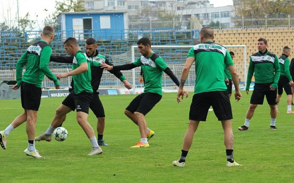 Лошо. Легендарен наш клуб обяви фалит