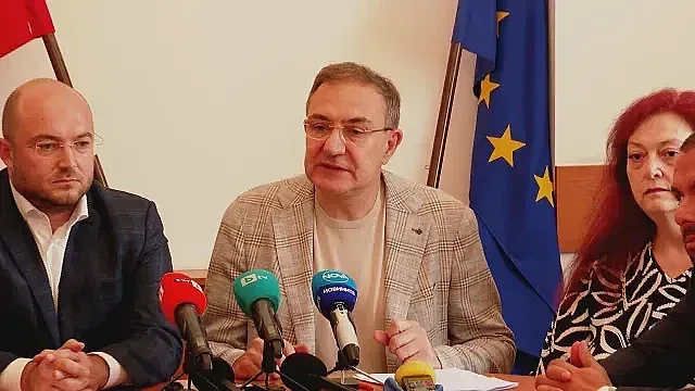 Разкриха нови хосписи на ужасите. Гуцанов с извънредни мерки