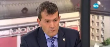 Гешев иска имунитета на Расате