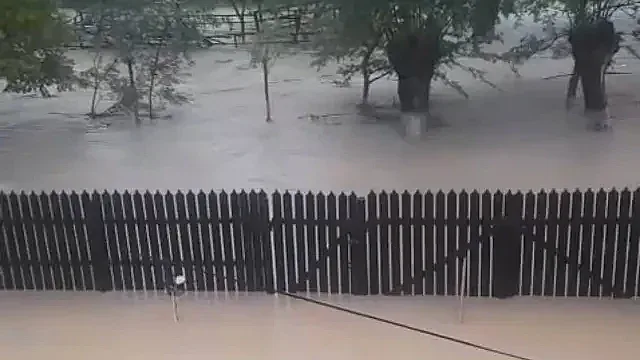 Хаос на километри от България. Отменят масово полети