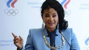 Враждебна рускиня рони "сълзи" за нашето момиче