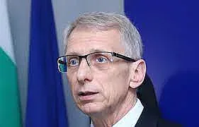 Денков каза кои деца няма да се тестват в училище