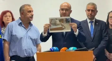 Жертвите проговориха! Бити и връзвани със свински опашки