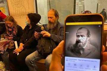 Двойникът на Достоевски забелязан в метрото
