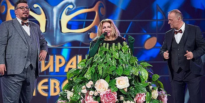 Азис разплака колега панелист в "Маскираният певец"