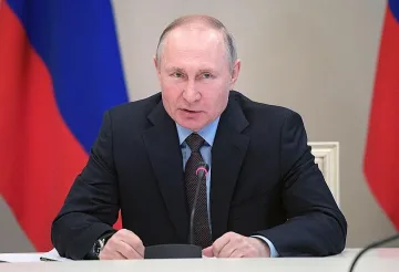 Путин пуска цяла Русия в платен отпуск заради ковид