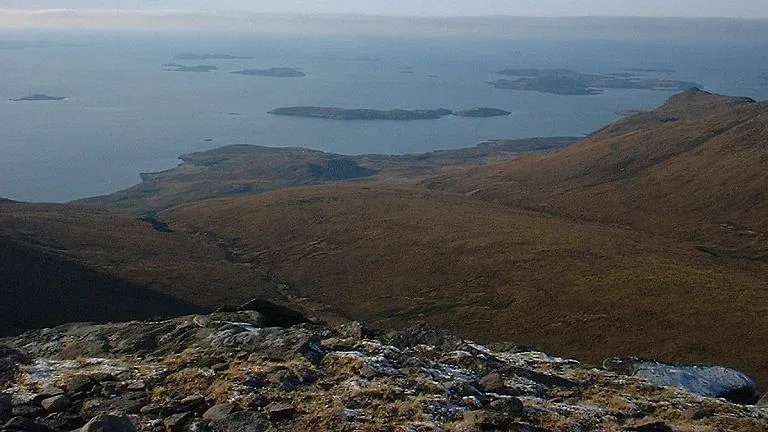 Уникален остров е по-евтин от жилище в София