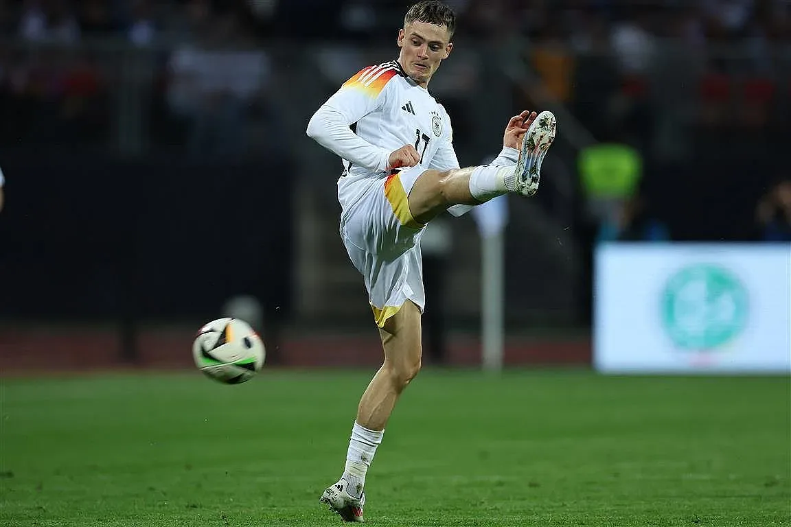 Разкриха космическата заплата на мегатрансфера в Ливърпул