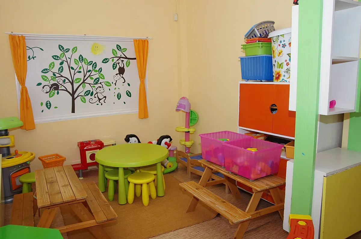 Ужас! Бият и обиждат 2-годишни деца в забавачка