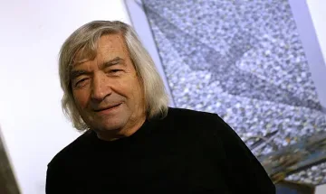 COVID уби големия художник Михалис Гарудис