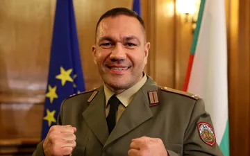 Искали да прекръстят Кубрат Пулев за много пари