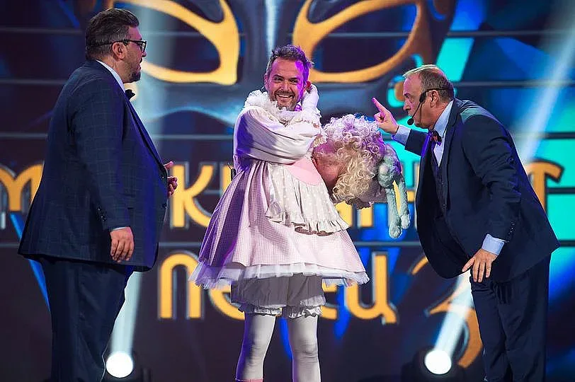 Водещ на Нова наследи Къци в "Маскираният певец"