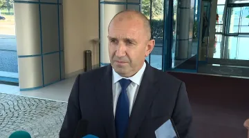 Радев изненада с ранно сутрешно изявление! Нов удар по еврото