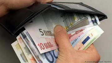 Стопиха се емигрантските пари