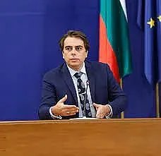 Добитък ли е избирателят? Отговаря Асен Василев