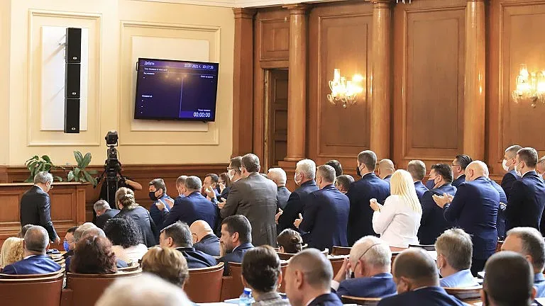 В 46-тия парламент: Малко работиха, но взеха над 3 млн. субсидия