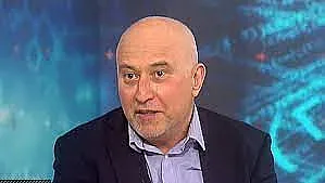 Математик с мрачна прогноза: Сертификатът не е достатъчен