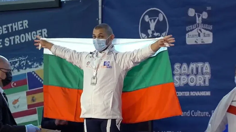 Младежите ни с още 3 медала на европейското по щанги