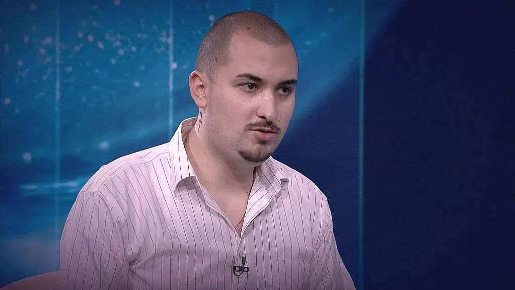 Драма: Майка моли през сълзи за сърце за сина си